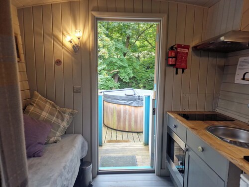 Glan yr Afon Dau - Relax, Recuperate, Hot Tub