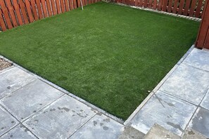 Property grounds - Tranquil Sheffield Retreat - 3 Bedroom House (Sheffield)