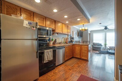 Tranquil 2-bedroom condo in Brian Head with pool and sauna