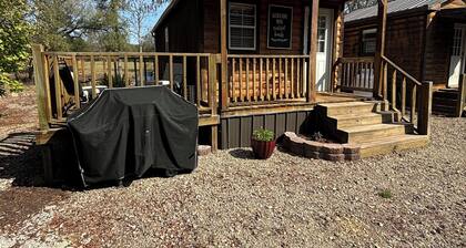Cozy cabin with peaceful view in small town Fort Towson