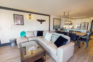 电视、壁炉、电子游戏