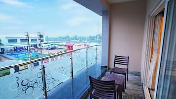 Luxury Studio Suite | Balcony view