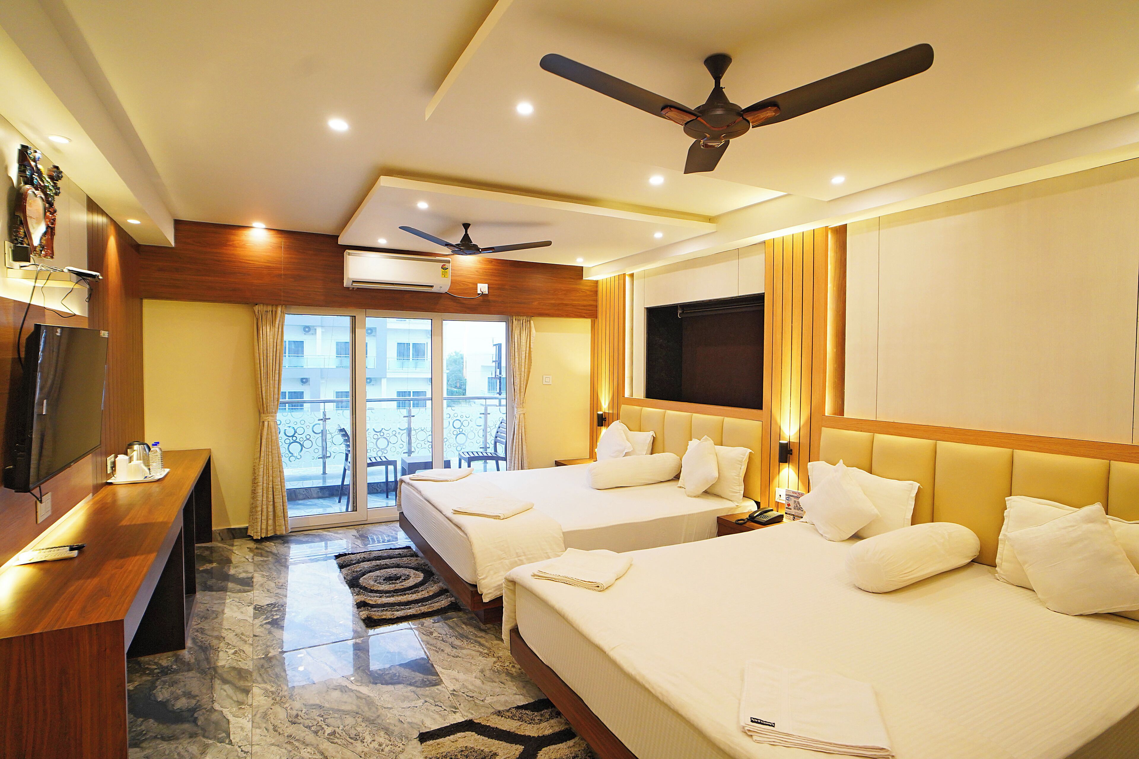 Suite estudio de lujo | Escritorio, espacio para trabajar con un portátil, wifi gratis