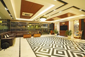 Reception - Royal Palace Beach Resort (Kanthi)