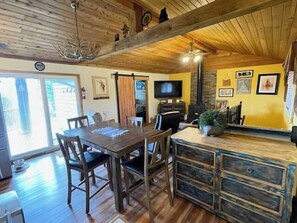 Dining - Montana Vista Summary (Ruidoso)