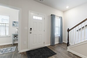 Interior - Southern Charm Townhome (Simpsonville)