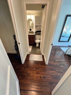 Bathroom - Chic 1-bedroom condo in the heart of Seattle walking distance to everything! (Seattle)