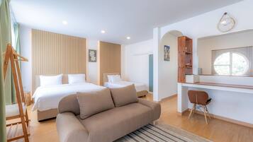 デラックス トリプルルーム | リビング エリア