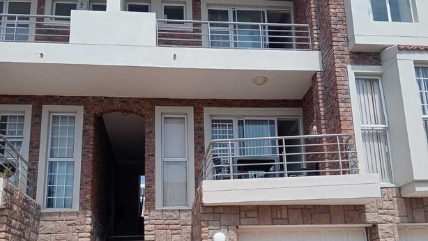 Apartment, 2 Bedrooms, Balcony, City View | Balcony - Apartment in Mosselbay (Mossel Bay)