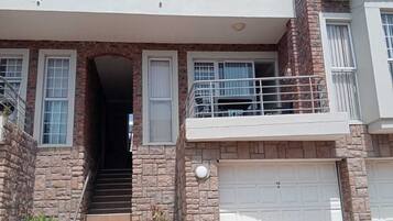 Apartment, 2 Bedrooms, Balcony, City View | Balcony