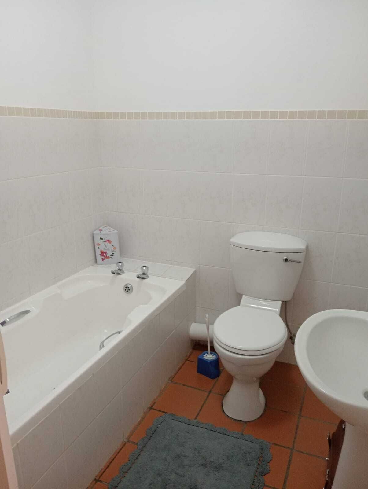 Apartment, 2 Bedrooms, Balcony, City View | Bathroom