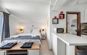 1 chambre, fer et planche à repasser, Wi-Fi gratuit, draps fournis
