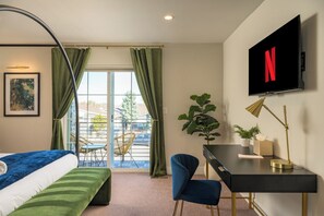 5 habitaciones, tabla de planchar con plancha y cuna de viaje 