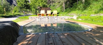 Noryema Vacation Rental, sleeps 3, 30 m², in the heart of the village, ENTRAUNES