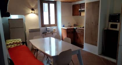 Gßte NORYEMA, 3 pers, (+1bb), T1 30m2, portes du Mercantour, calme, déconnecté