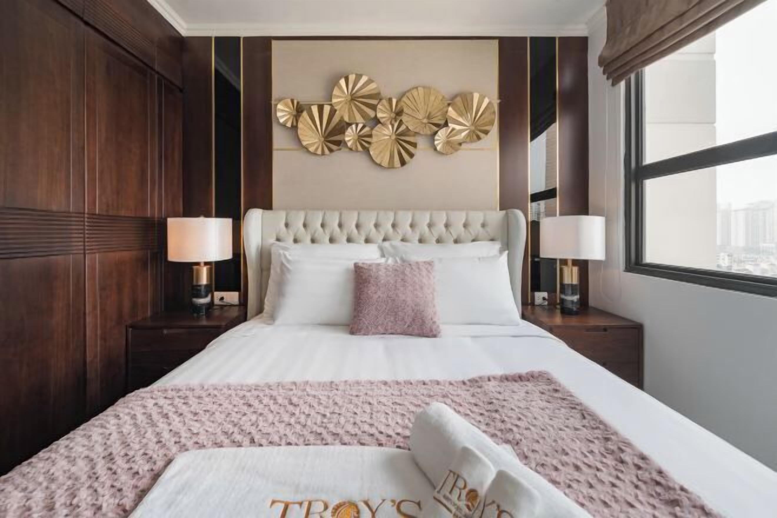 Pillowtop beds, desk, blackout drapes, soundproofing