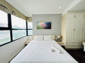 Business Apartment, Balcony | Pillow-top beds, desk, blackout curtains, soundproofing