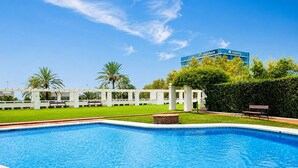 Pool - Sol de Marbella Sea View Apartment (Marbella)