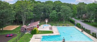 The Peak Escape - Jim Thorpe, 3 Bed, 3 bath home with private hot tub