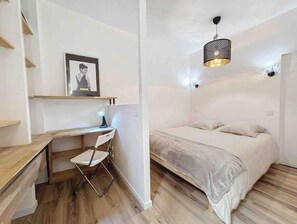 1 chambre, fer et planche à repasser, Wi-Fi, draps fournis