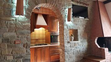 Mikrowelle, Ofen, Herdplatte, Geschirrspüler