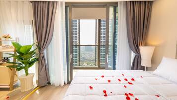 Presidential Suite, 1 Bedroom, Club lounge access, City View | View from room