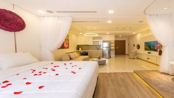 Presidential Suite, 1 Bedroom, Club lounge access, City View | 2 bedrooms, Frette Italian sheets, premium bedding, down duvets