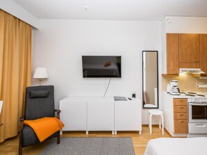 1 bedroom, iron/ironing board, Internet