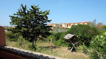 Apartamento standard, cozinha, vista para o jardim | Terraço/pátio
