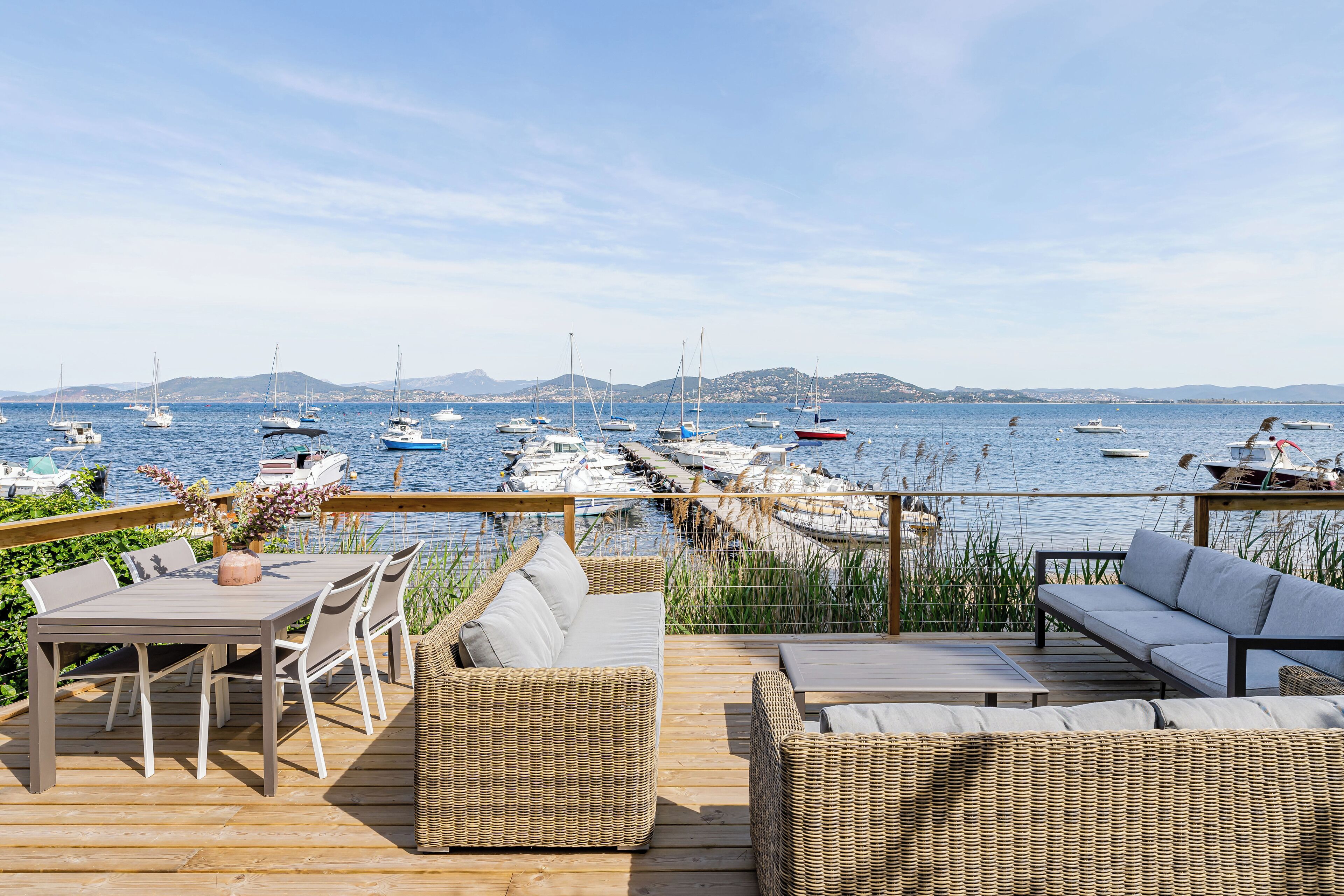 Vila Comfort, Bebas Asap Rokok, pemandangan laut | Teras/patio