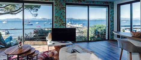 Comfort Villa, Non Smoking, Sea View | Living area | 50-inch flat-screen TV with satellite channels, TV