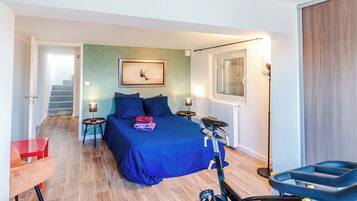 6 habitaciones, colchones Select Comfort y sistema de insonorización