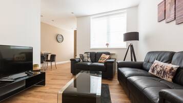 Apartment | Living area | TV