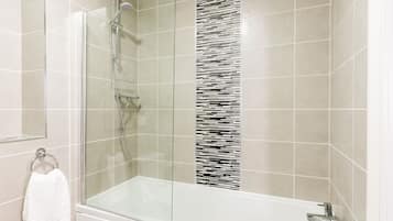 Apartment | Bathroom | Combined shower/tub, deep soaking tub, hair dryer, towels
