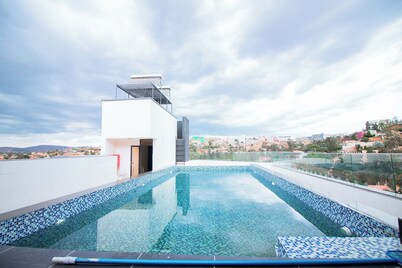 Cascadia: Your gateway to Kigali's top spots, dining, and business hubs.