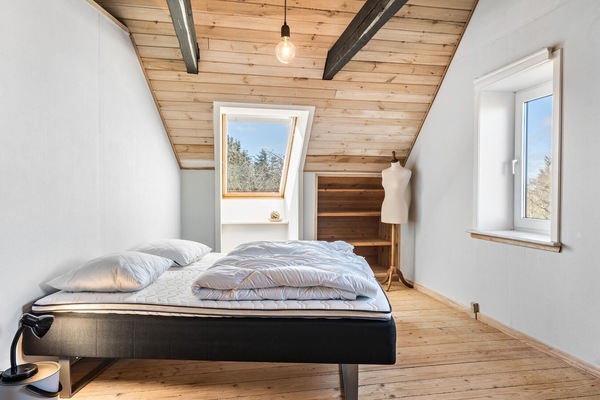 3 bedrooms, travel crib, free WiFi