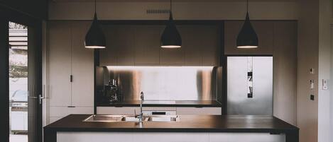 Microwave, stovetop, dishwasher