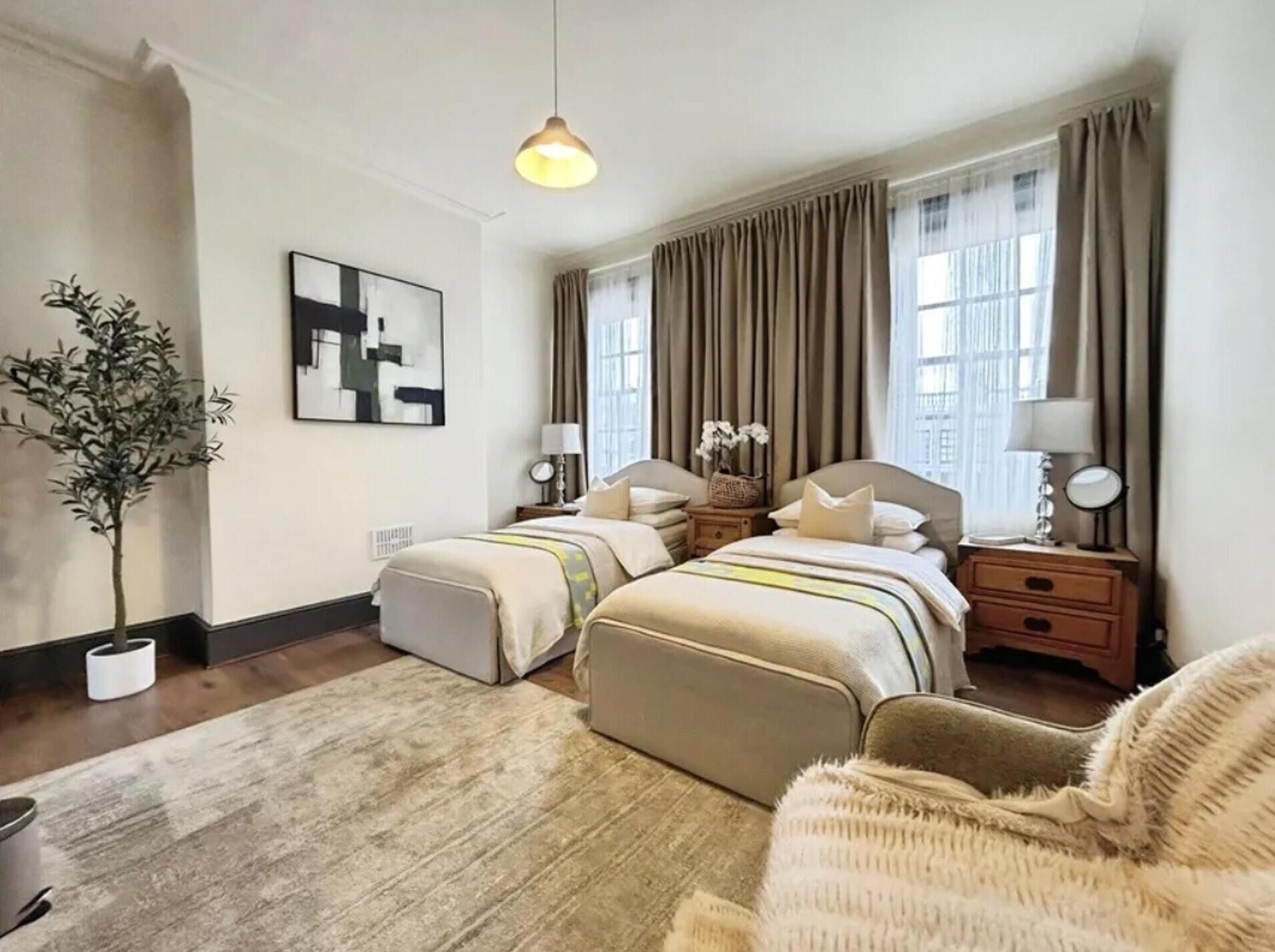 3 bedrooms, iron/ironing board, free WiFi, bed sheets