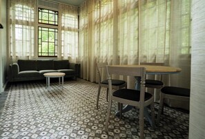 Double Room | Iron/ironing board, free WiFi - Roze Boutique Apartments (Liepaja)