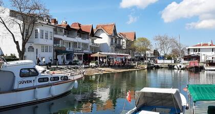 A cozy loft on Prince Islands right across Istanbul