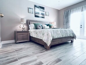 4 bedrooms, desk, iron/ironing board, WiFi