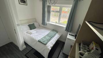 1 bedroom, iron/ironing board, free WiFi, bed sheets