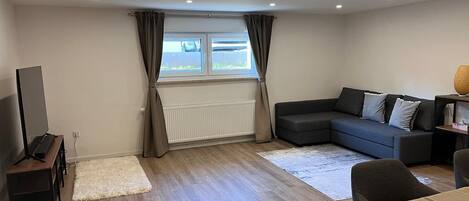 Téléviseur connecté, foyer, jeux vidéo, table de baby-foot