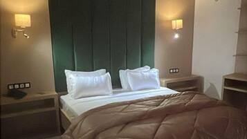 Luxury Room | In-room safe, desk, laptop workspace, free WiFi