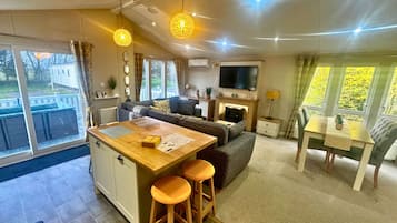 Cabin | Living area | TV, fireplace