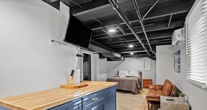 The Walnut Suites - The Onyx Suite