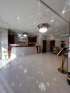 In-room safe, blackout curtains, soundproofing, iron/ironing board - Sweet Star Serviced Apartments (Tabuk)