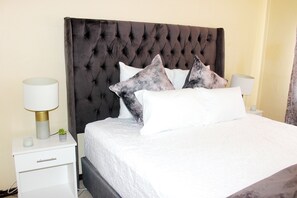 Apartment, 3 Bedrooms, Patio, Garden View
