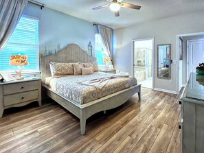 7 Schlafzimmer, Schreibtisch, Bügeleisen/Bügelbrett, WLAN