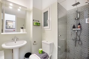 Hair dryer, towels - Starry Nights - Elegant Studio in Athens (Greece - Athens)